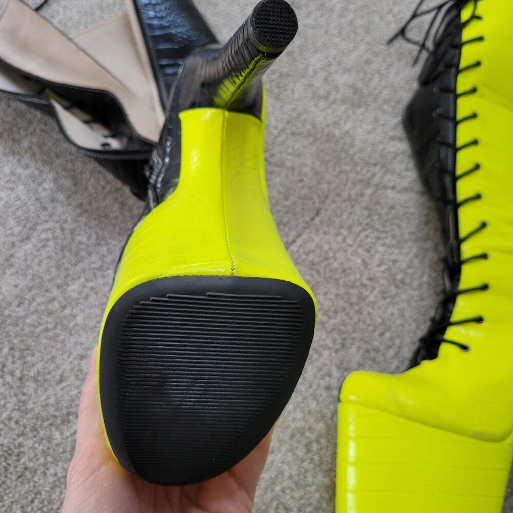 Used - Hella Heels Limited Edition Snapped - Black/Neon US 9 / EU 40 - Picture 7 of 12
